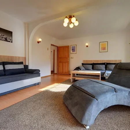 Apartamentvanessa 卡尔帕奇