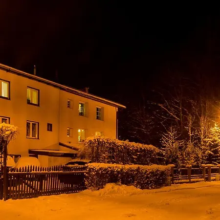 Apartamentvanessa * 卡尔帕奇